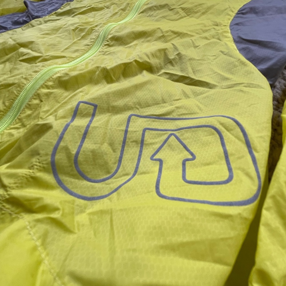 Ultimate Direction Marathon Shell Jacket - M - image 3